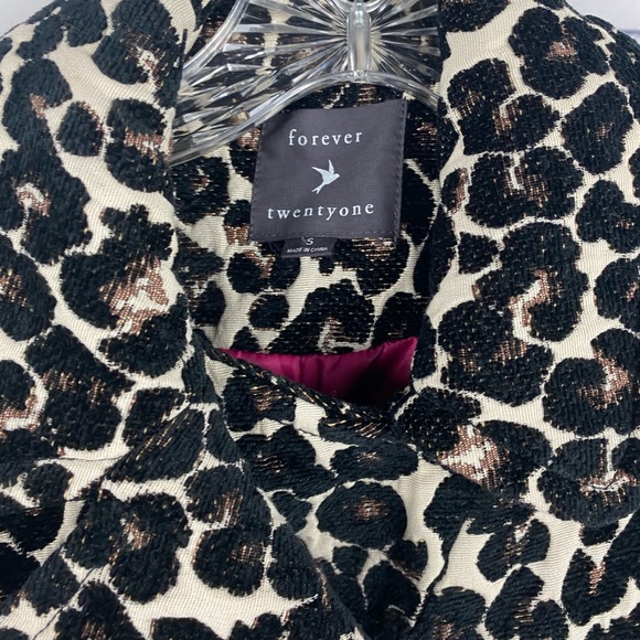 Leopard Jacket - Picture 2 of 4